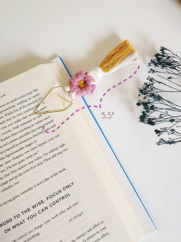 Macrame Daisy Flowers Bookmark Charm - 8