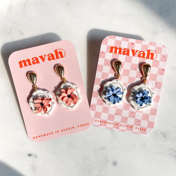 Dainty Flower with Pearls Earrings - 1