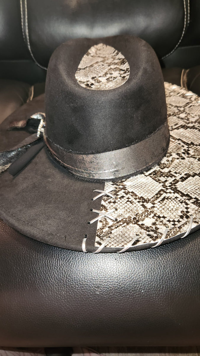 Black Snake Skin Hat – Mosaic Makers Collective display picture 2