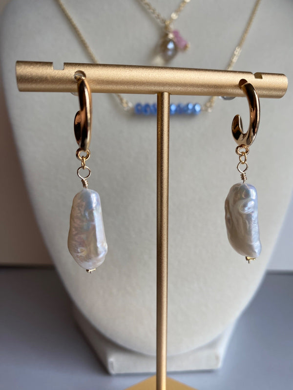 Pearl and Teardrop Crystal Bead Earrings - 4