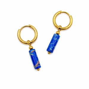 611fc05e3c4ce80992caae23_blue-stone-charm-dangle-huggies_1791496608957.png