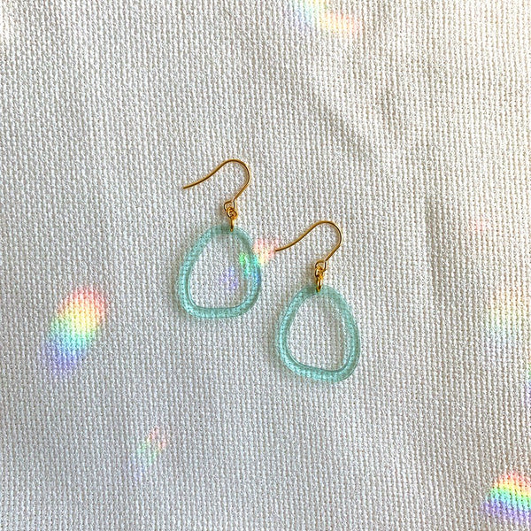 611fc05e3c4ce80992caae23_earring-mini-loop-glass2_1751410450924.jpg