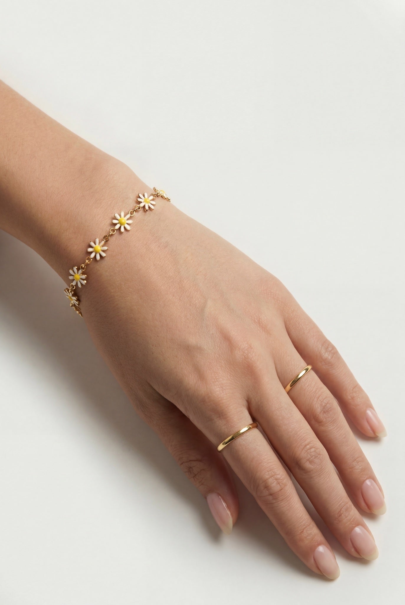Daisy Chain Bracelet – Mosaic Makers Collective
