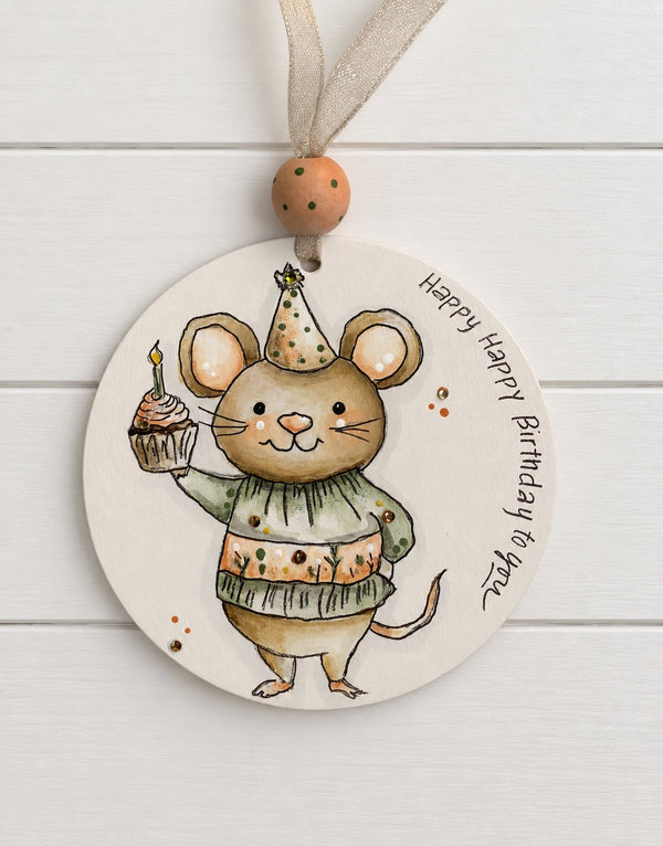 611fc05e3c4ce80992caae23_mouse-and-cupcake_1789522354273.jpeg