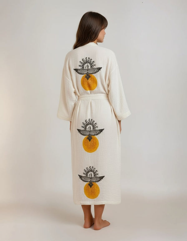 611fc05e3c4ce80992caae23_sol-kimono-2_1780524467994.jpg