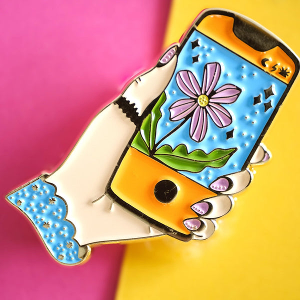 611fc05e3c4ce80992caae23_wildflower-phonewildflower-phone-3_1790864130532.jpg