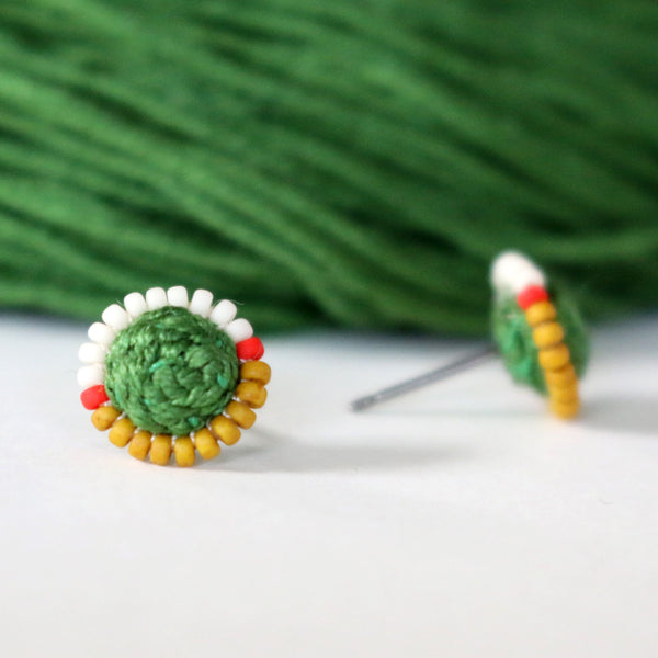 Woven Studs