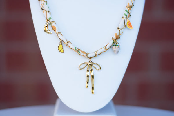 Scarf Charm Necklace - Le Fruit