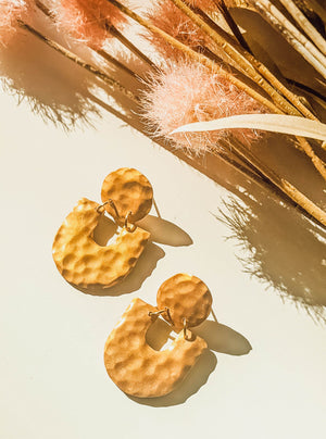 Ola Hammered Gold Clay Earrings - 1