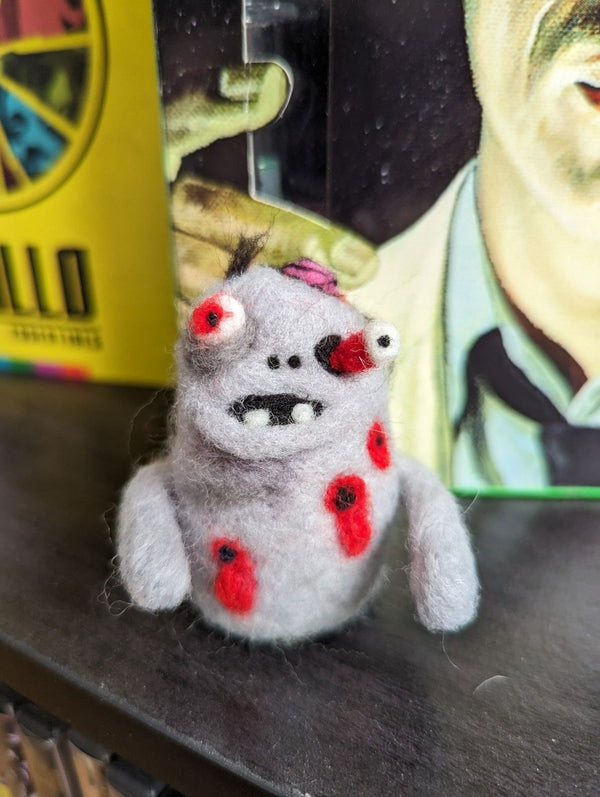 Romero the Mini Zombie - 1