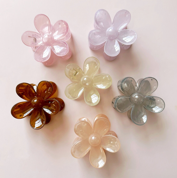 Medium Spring Flower Hair Claw Clips - 1