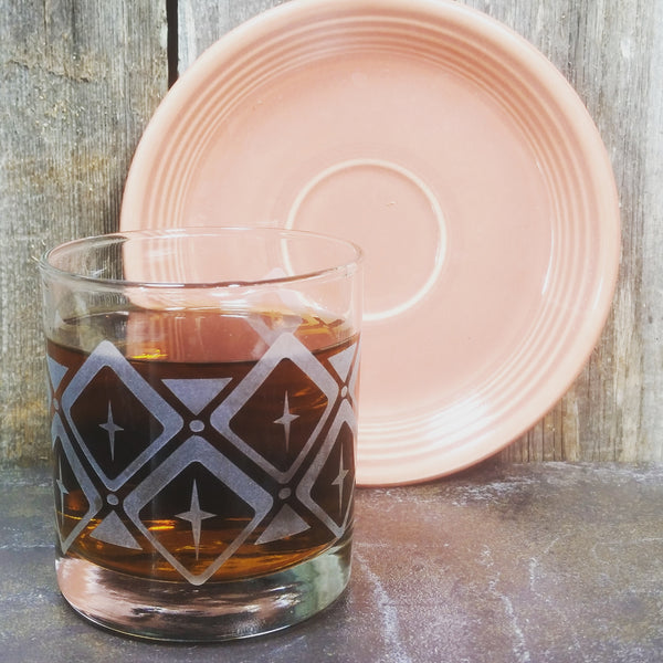 Retro Diamonds Etched Whiskey Glass - 1