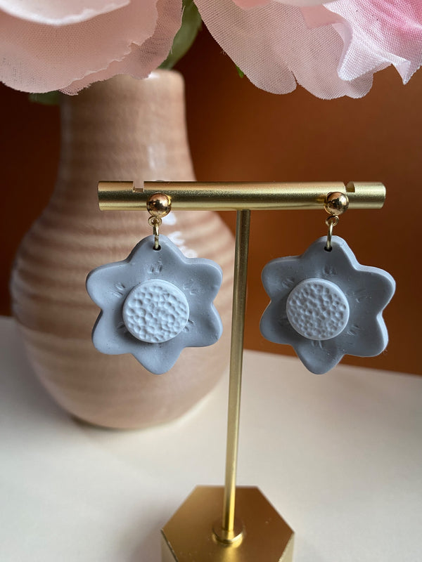 Two toned grey flower  - 1