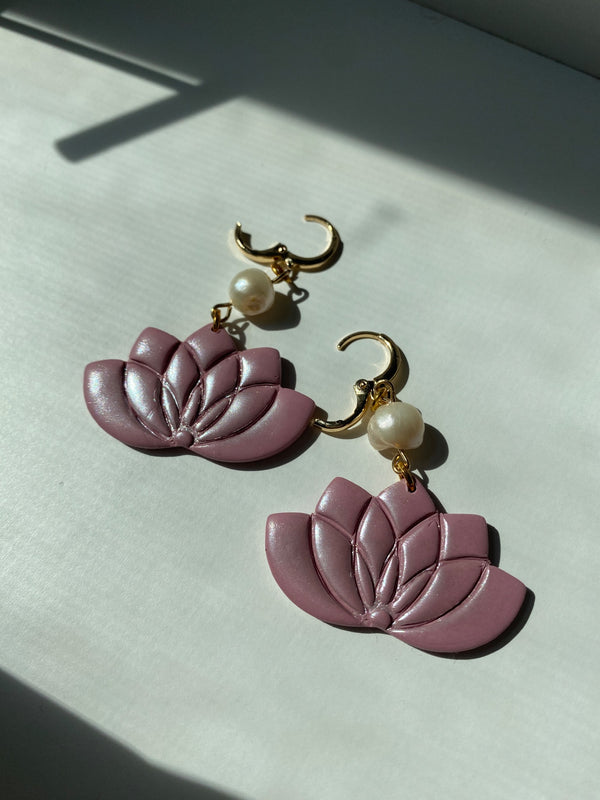 Pearl Lotus Flower - 1